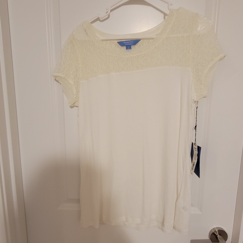 Vera Wang Blouse size L cream color